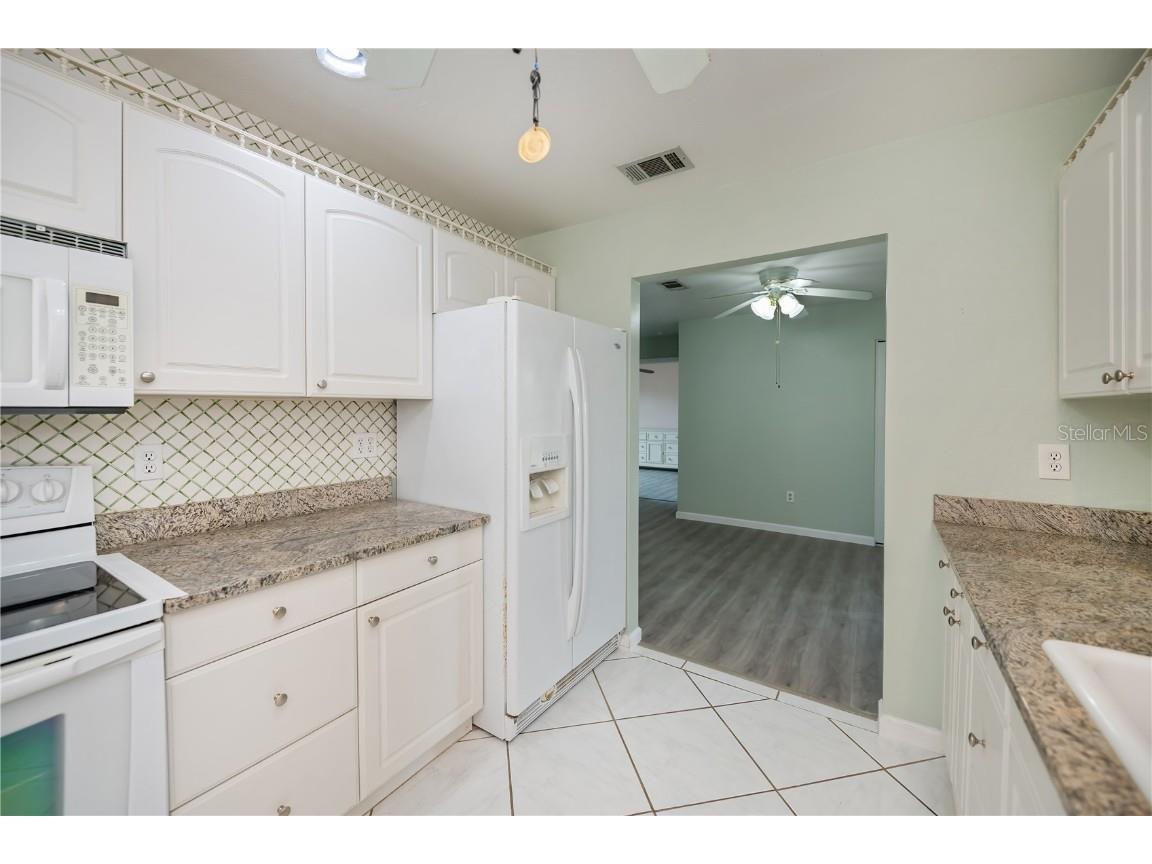 3310 Pan American Boulevard North Port FL 34287 C7514278 image24