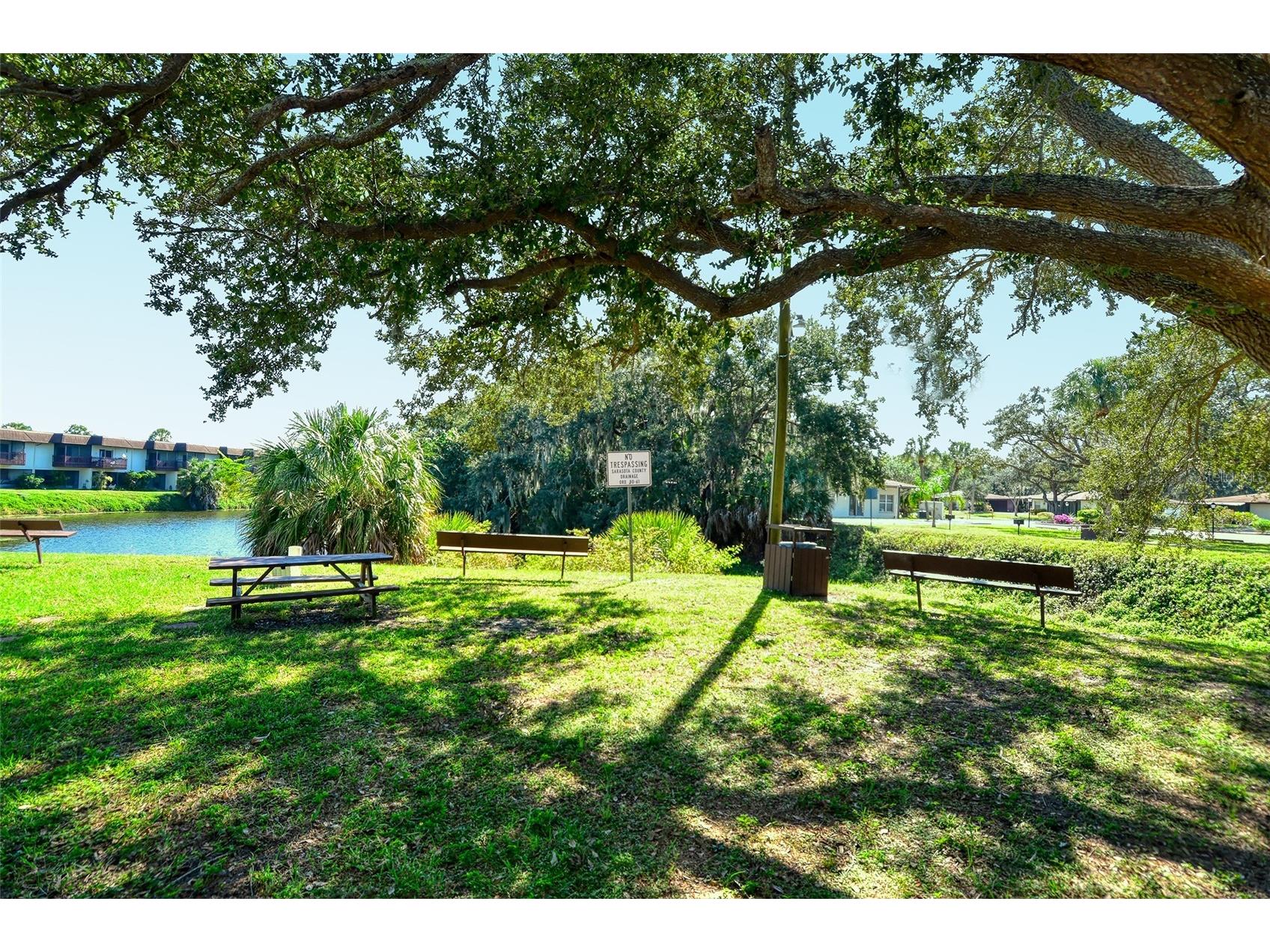 3310 Ramblewood Place Sarasota FL 34237 A4686887 image28