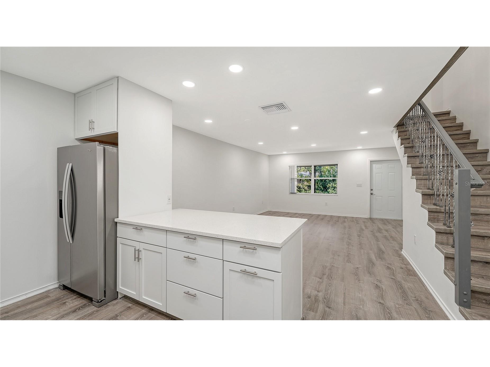 3310 Ramblewood Place Sarasota FL 34237 A4686887 image4