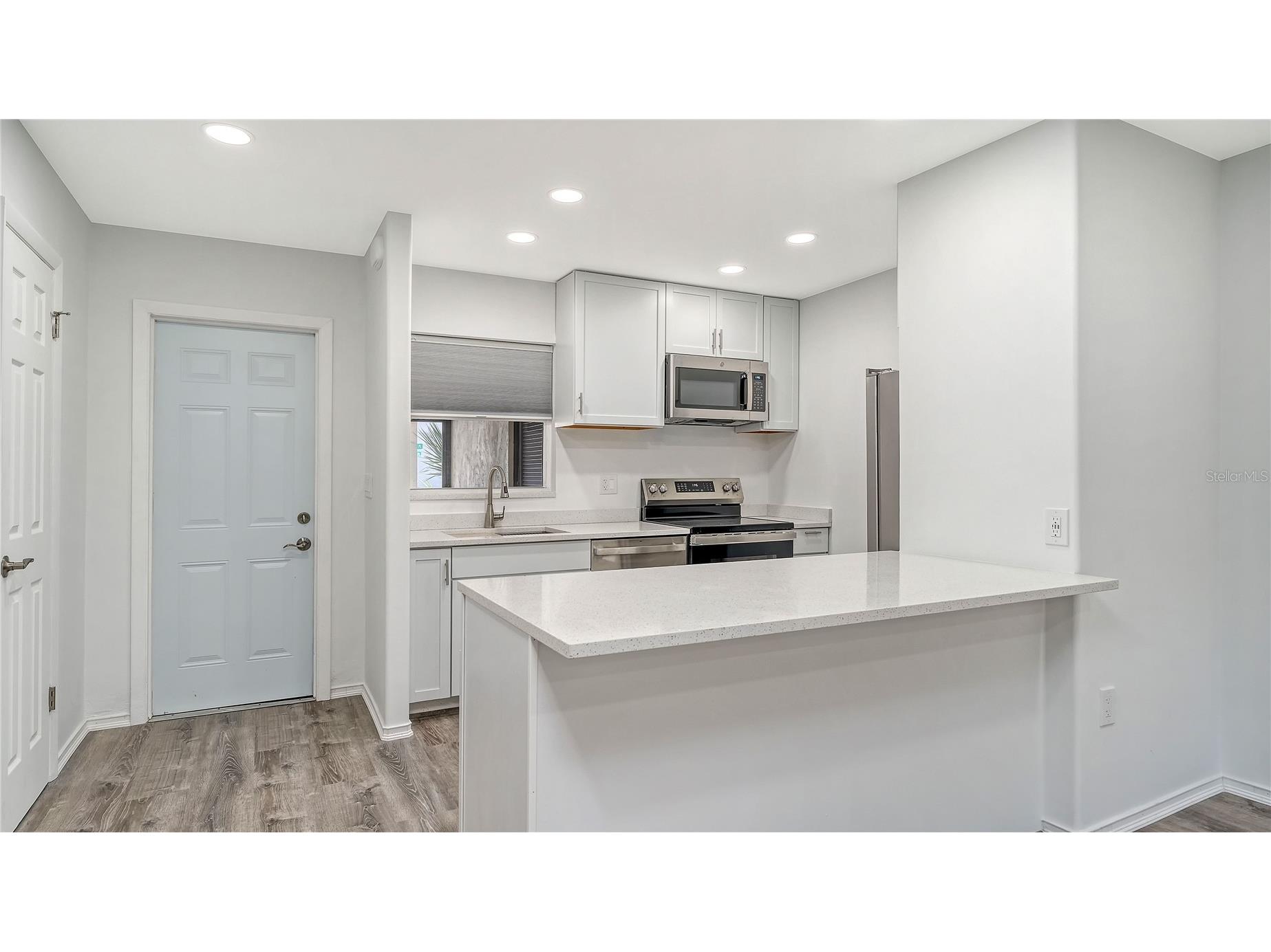 3310 Ramblewood Place Sarasota FL 34237 A4686887 image5