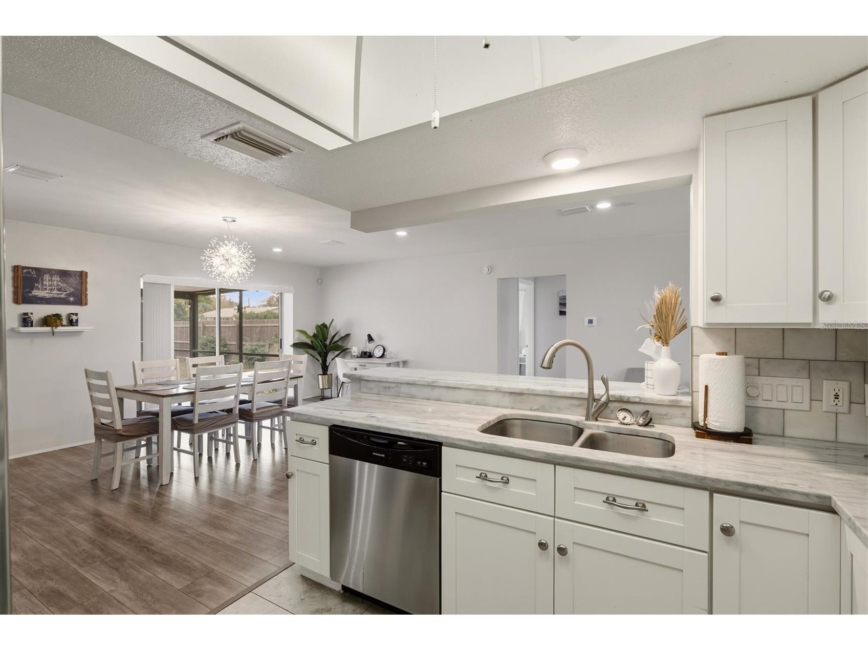 3310 Siesta Drive Venice FL 34293 A4686880 image15