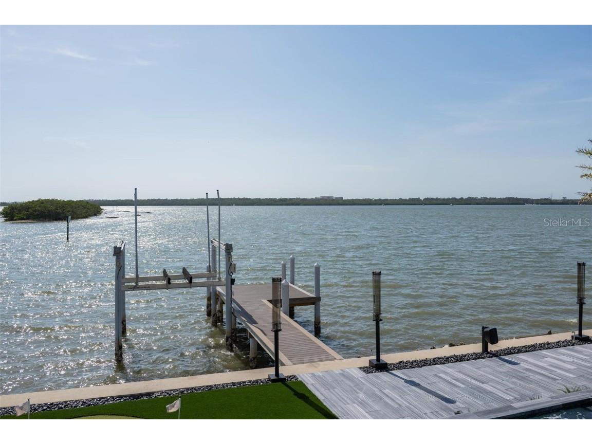 3310 Sunset Drive N Saint Petersburg FL 33710 O6304937 image11