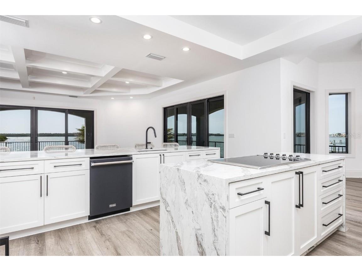 3310 Sunset Drive N Saint Petersburg FL 33710 O6304937 image14