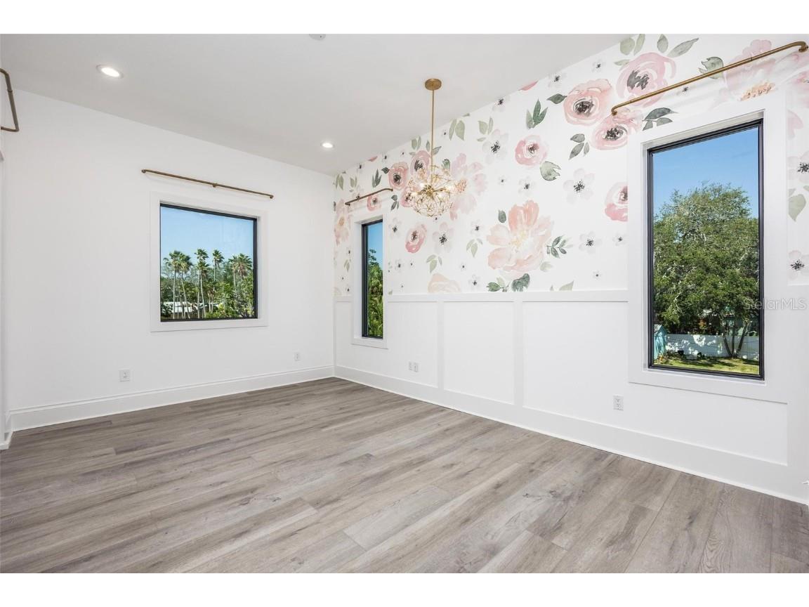 3310 Sunset Drive N Saint Petersburg FL 33710 O6304937 image30