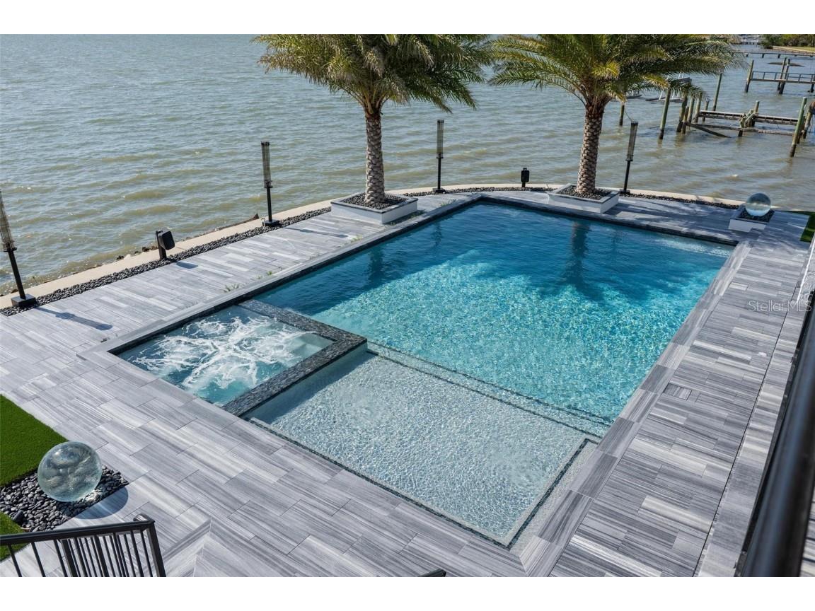 3310 Sunset Drive N Saint Petersburg FL 33710 O6304937 image4