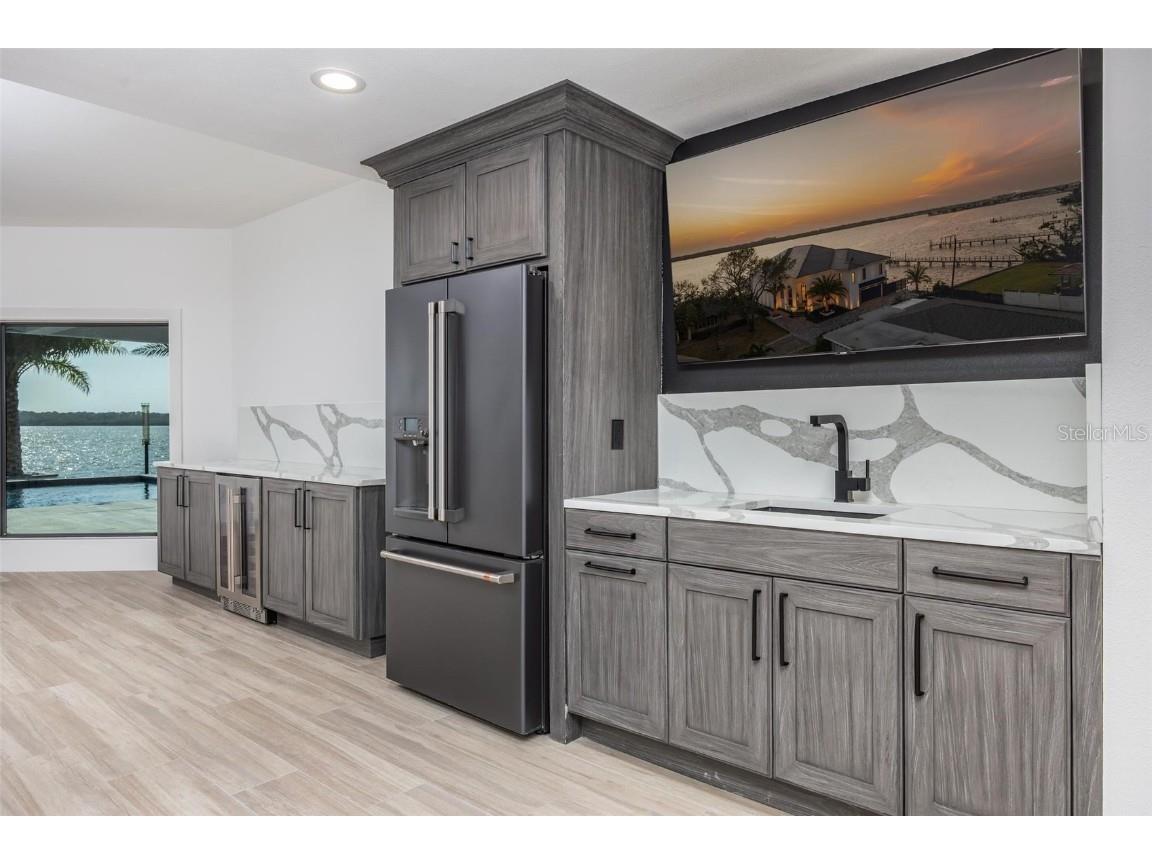 3310 Sunset Drive N Saint Petersburg FL 33710 O6304937 image46