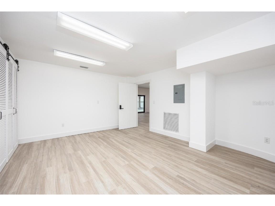 3310 Sunset Drive N Saint Petersburg FL 33710 O6304937 image49