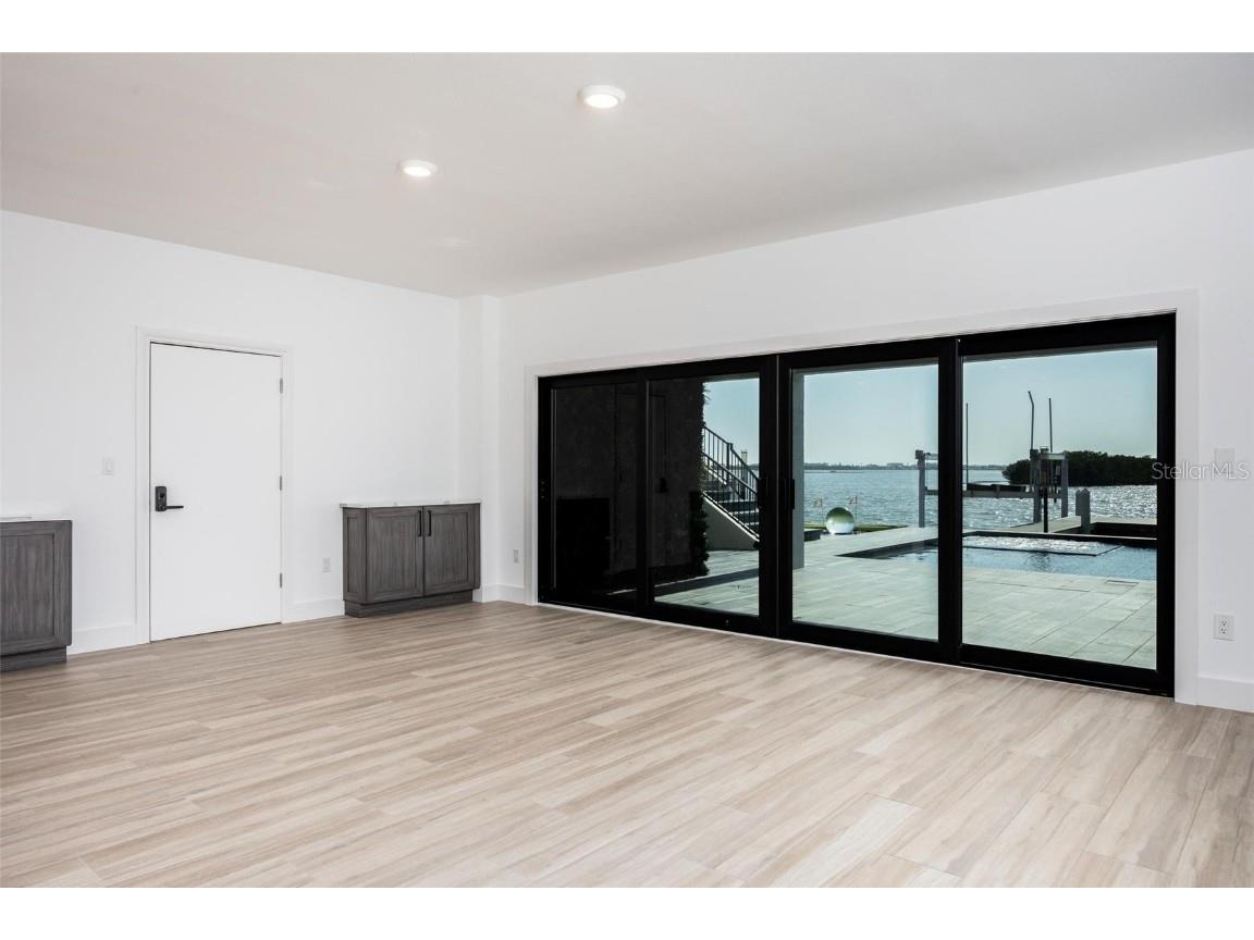 3310 Sunset Drive N Saint Petersburg FL 33710 O6304937 image50