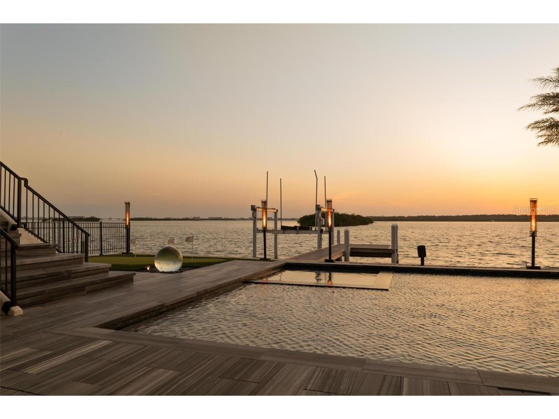 3310 Sunset Drive N Saint Petersburg FL 33710 O6304937 image55