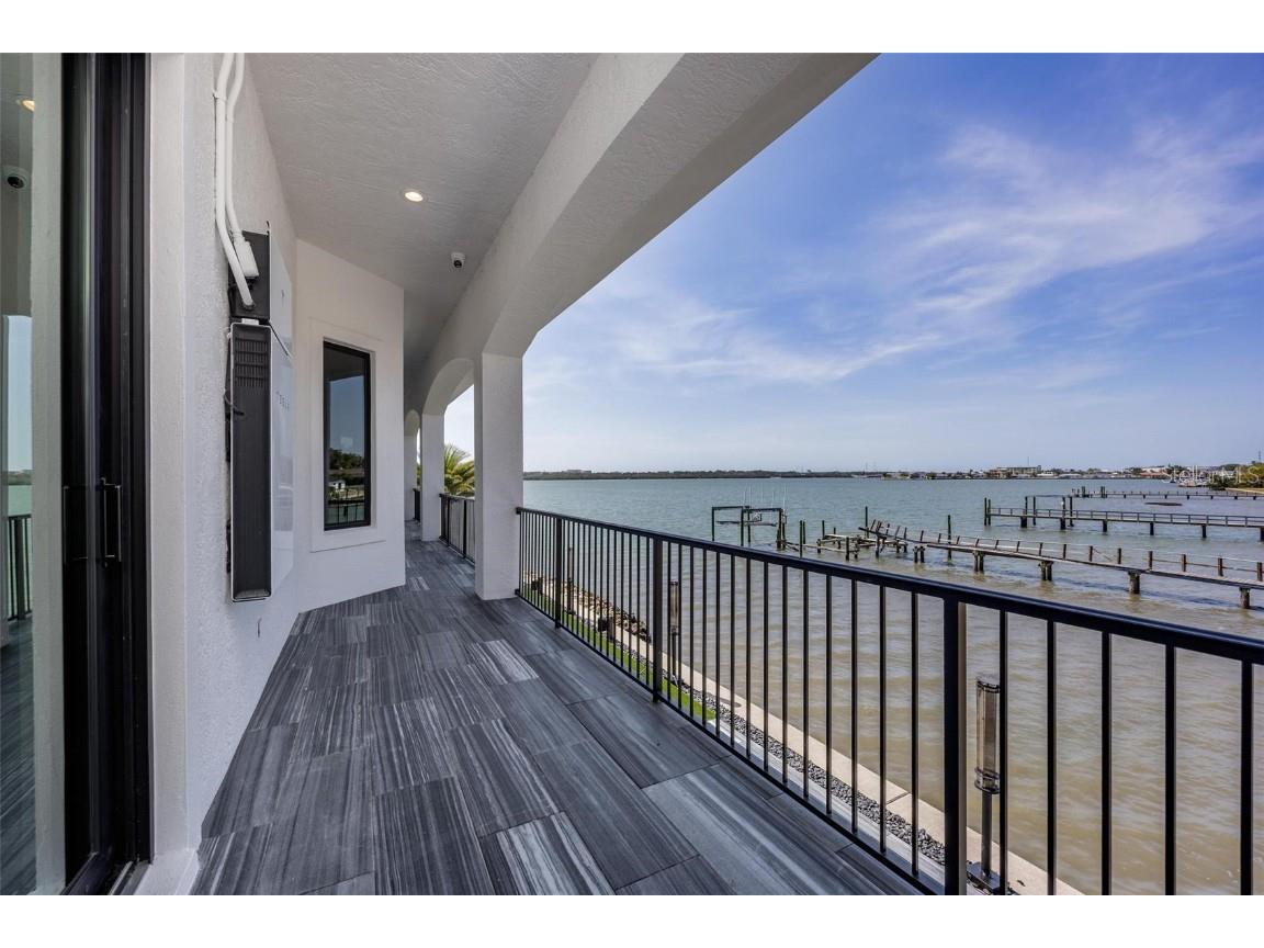 3310 Sunset Drive N Saint Petersburg FL 33710 O6304937 image60