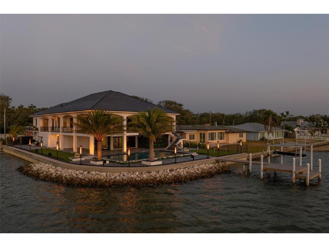 3310 Sunset Drive N Saint Petersburg FL 33710 O6304937 image82