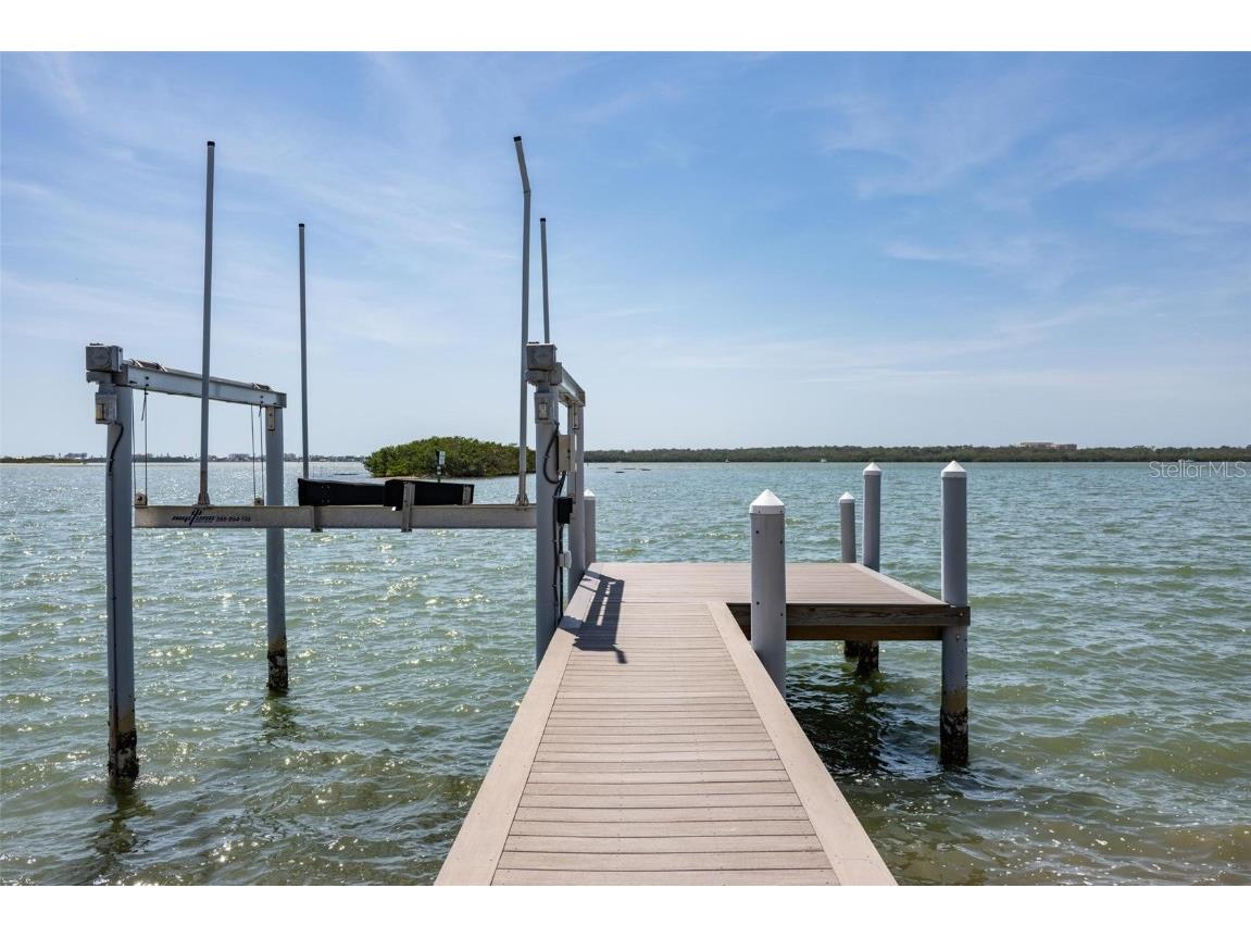 3310 Sunset Drive N Saint Petersburg FL 33710 O6304937 image9