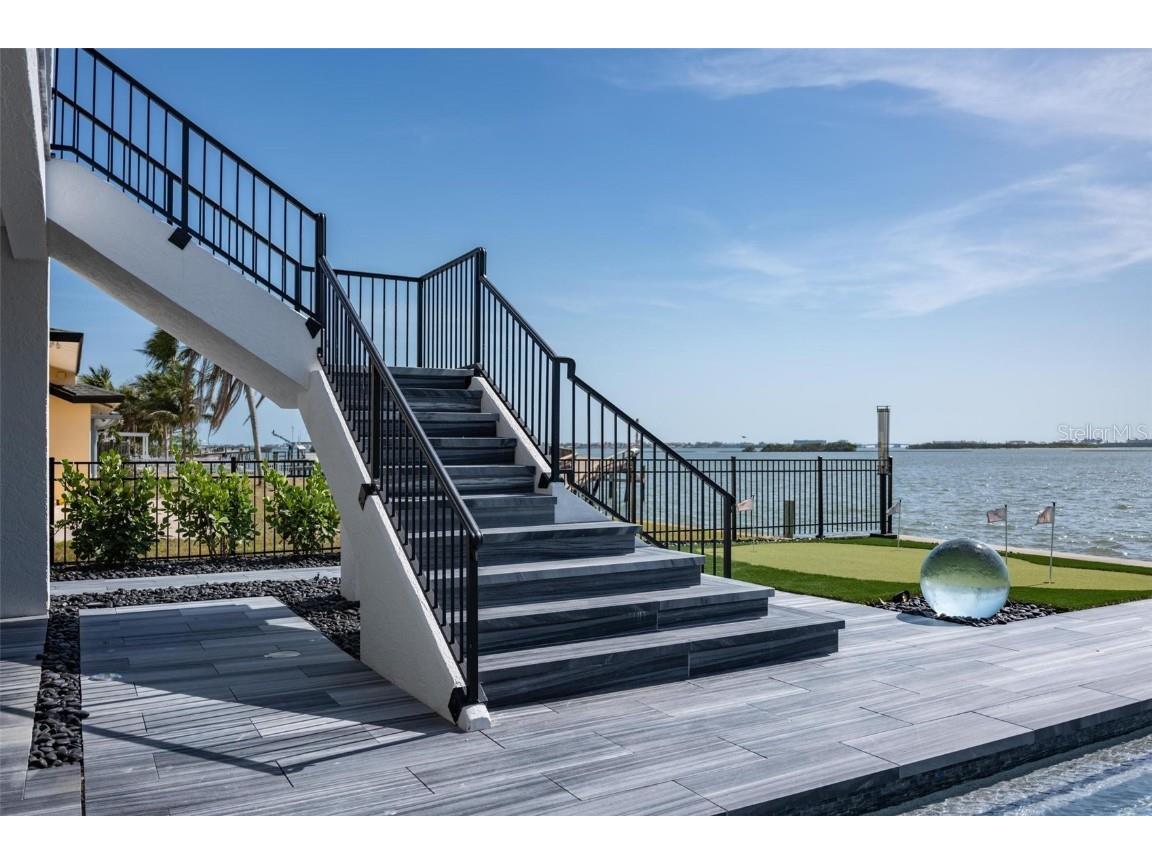 3310 Sunset Drive N Saint Petersburg FL 33710 O6304937 image91