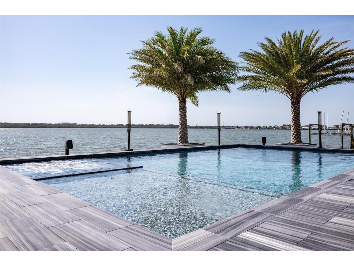 3310 Sunset Drive N Saint Petersburg FL 33710 O6304937 image92