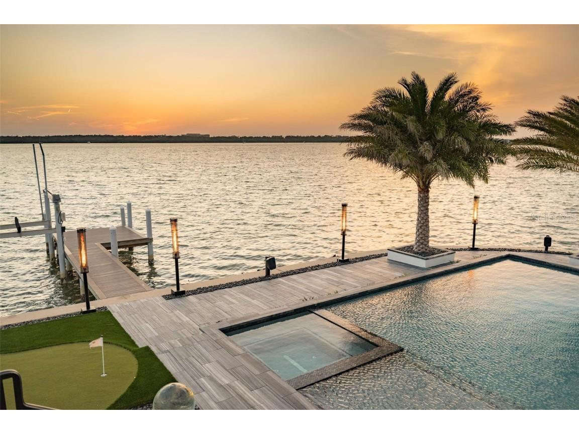 3310 Sunset Drive N Saint Petersburg FL 33710 O6304937 image93