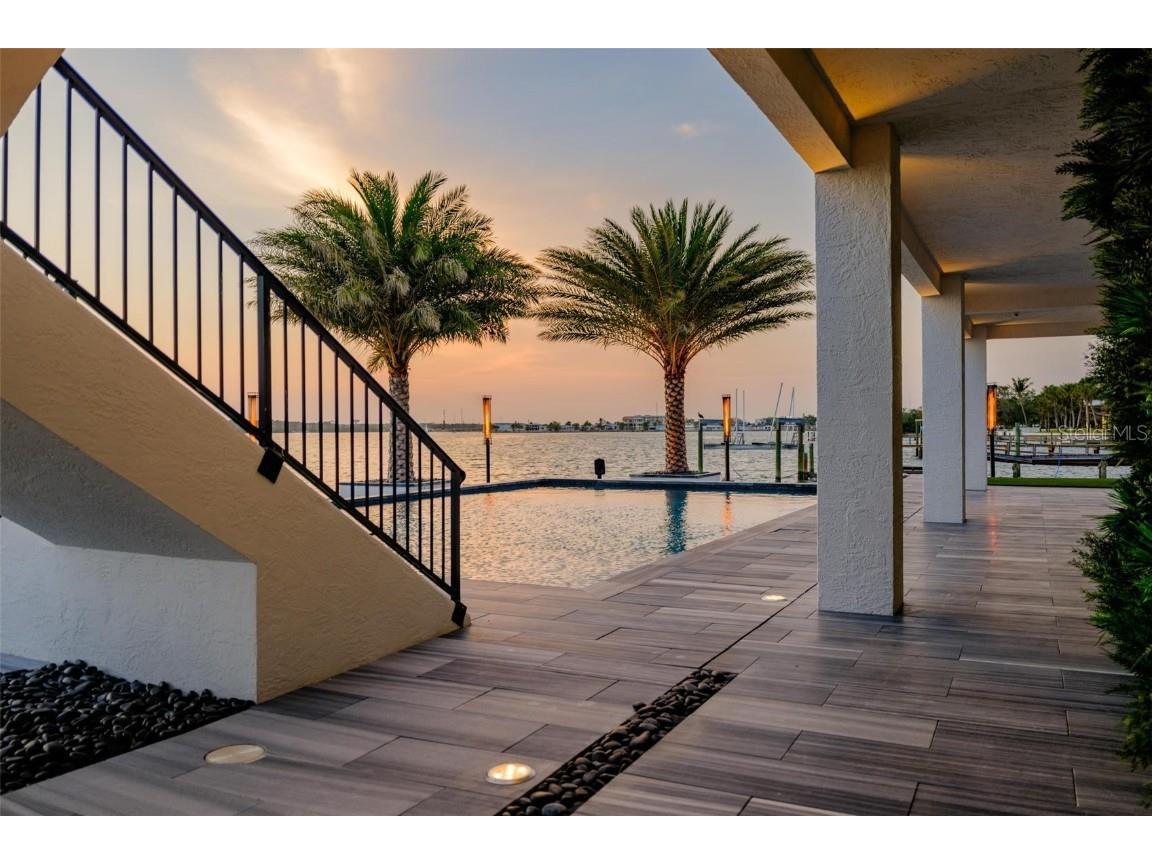 3310 Sunset Drive N Saint Petersburg FL 33710 O6304937 image99