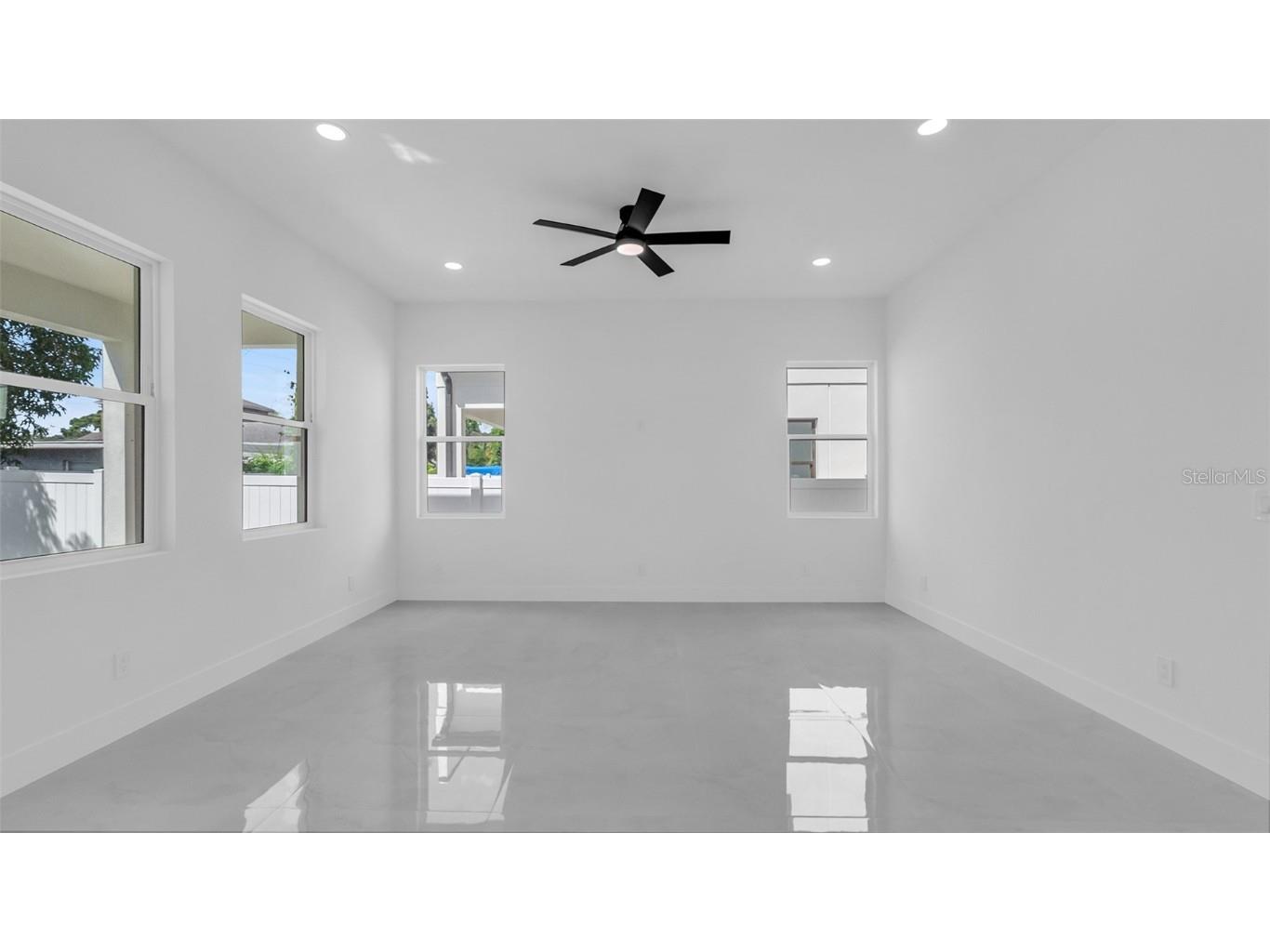 3310 Tarlton Street N Saint Petersburg FL 33713 TB8432281 image12