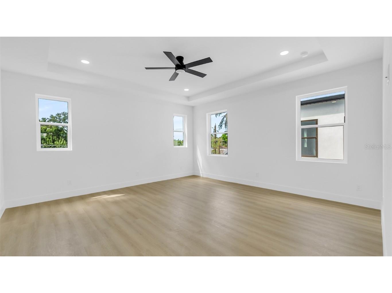 3310 Tarlton Street N Saint Petersburg FL 33713 TB8432281 image32