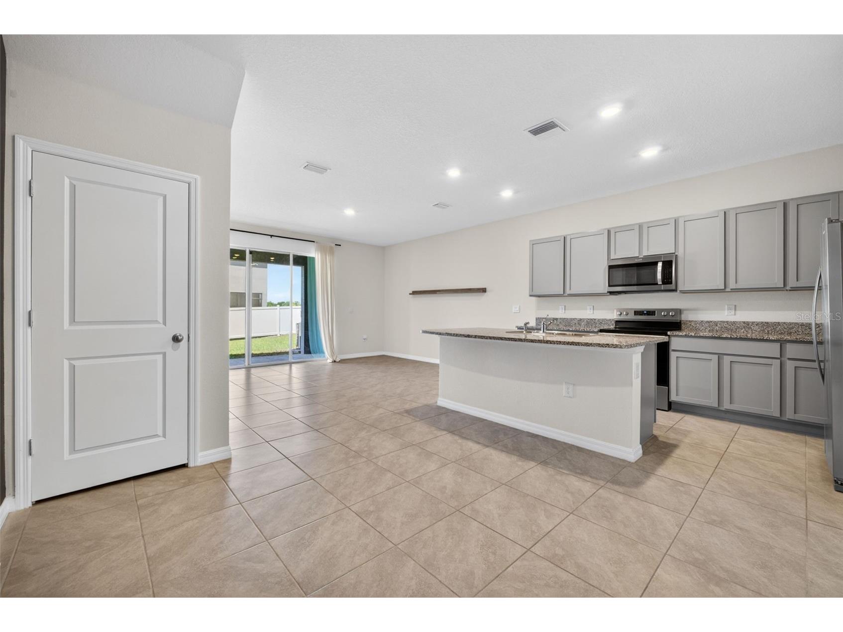 33105 Major Oak Drive Wesley Chapel FL 33545 TB8498948 image10