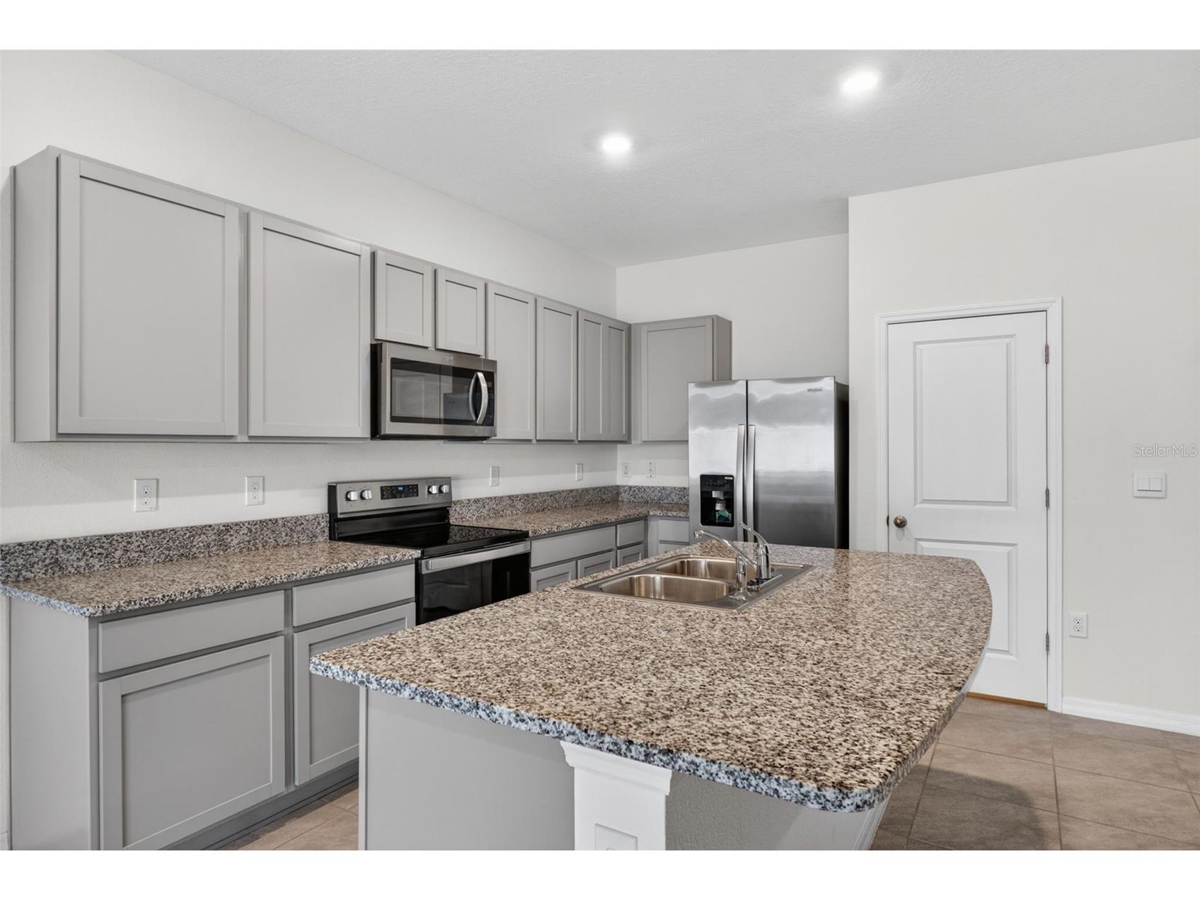 33105 Major Oak Drive Wesley Chapel FL 33545 TB8498948 image14