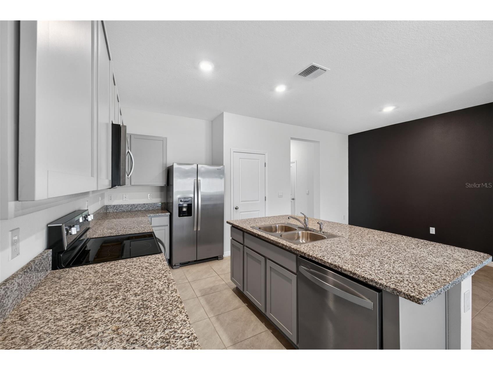 33105 Major Oak Drive Wesley Chapel FL 33545 TB8498948 image17