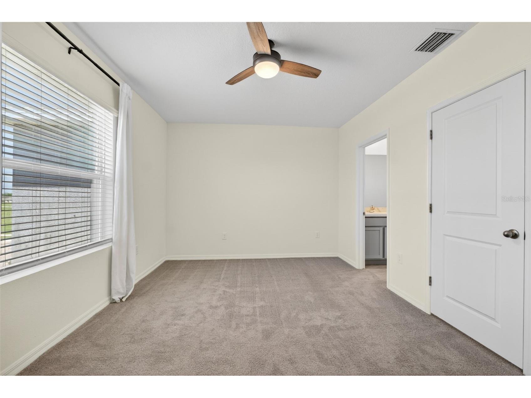 33105 Major Oak Drive Wesley Chapel FL 33545 TB8498948 image31