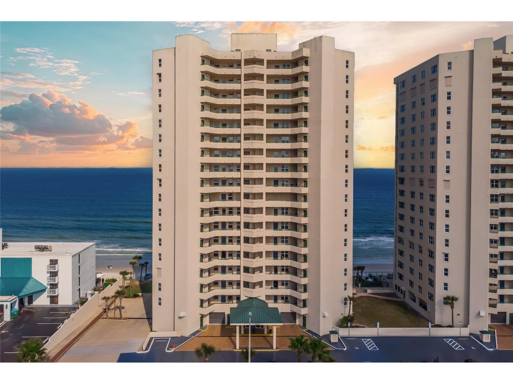 3311 S Atlantic Avenue #1704 Daytona Beach Shores FL 32118 V4946873 image1