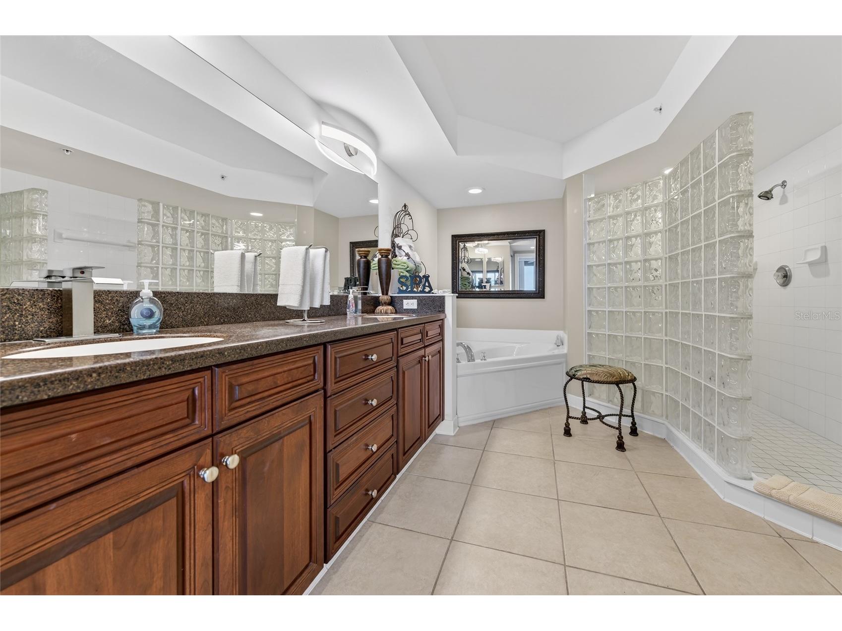 3311 S Atlantic Avenue #201 Daytona Beach Shores FL 32118 - ATLANTIC V4948979 image13