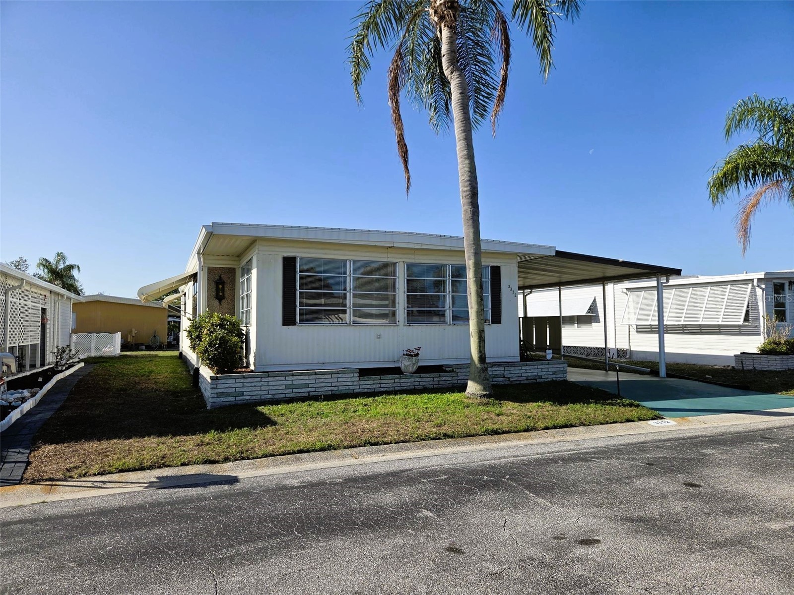 3312 Overcup Oak Terrace Sarasota FL 34237 A4685218 image1