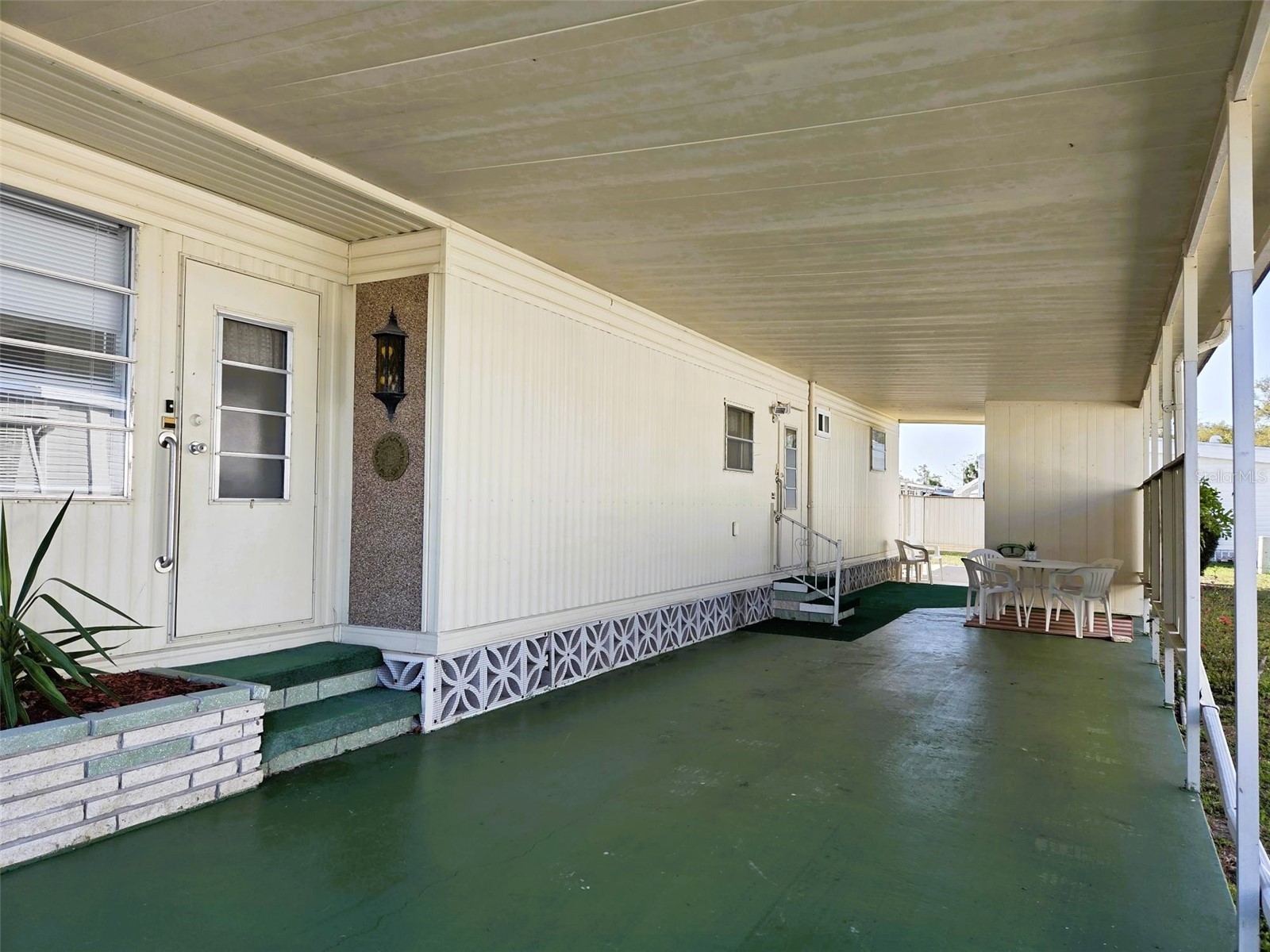 3312 Overcup Oak Terrace Sarasota FL 34237 A4685218 image3