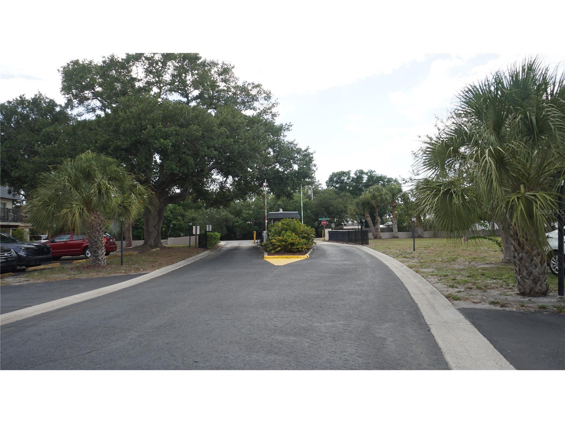 3312 Ramblewood Place Sarasota FL 34237 O6419357 image4