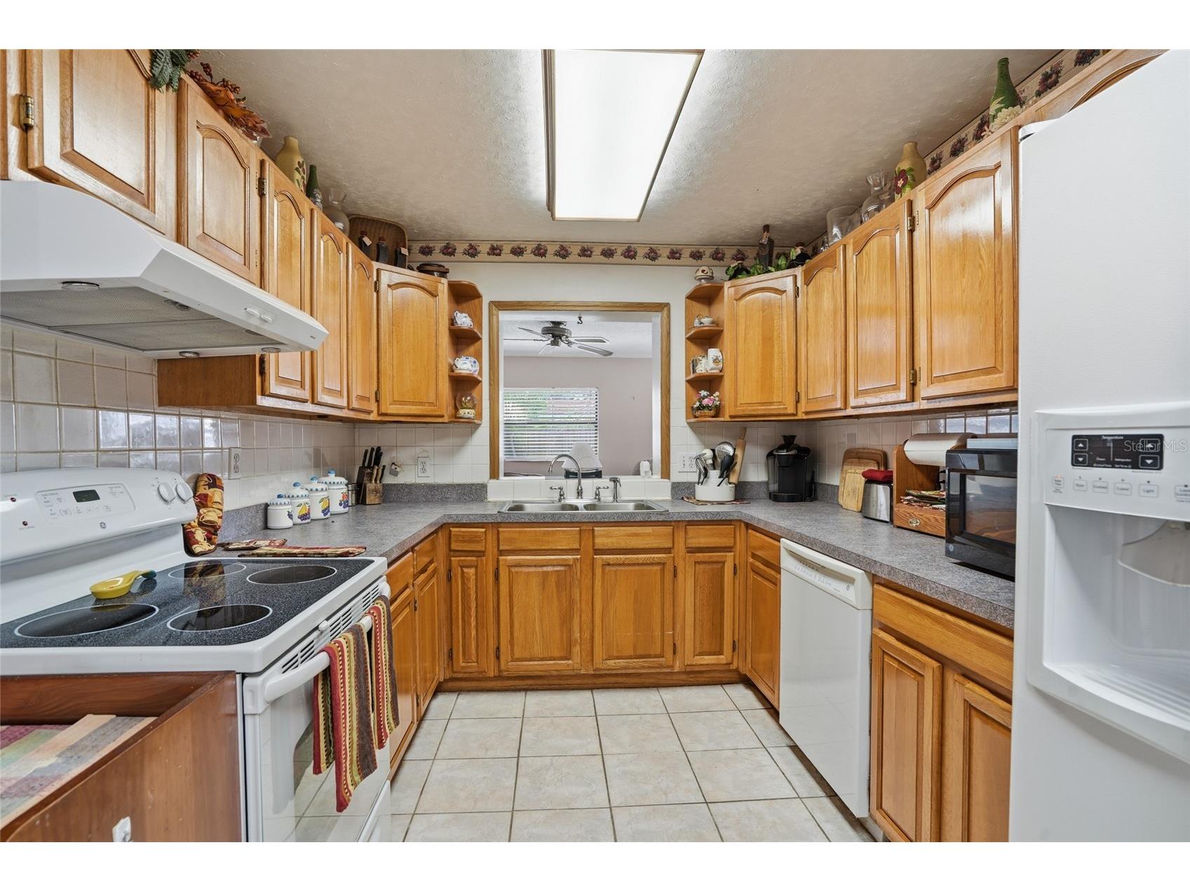 3312 W Burke St Tampa FL 33614 TB8487762 image12