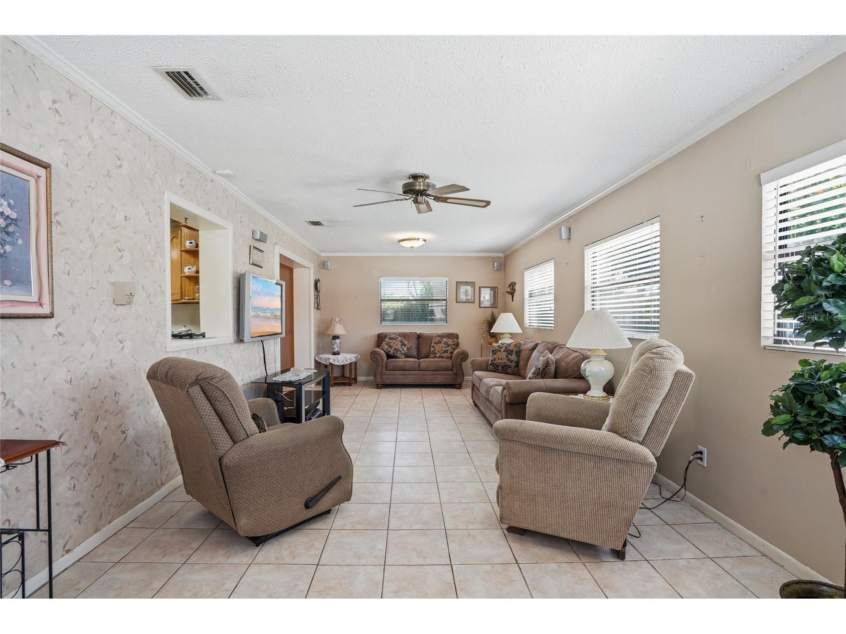 3312 W Burke St Tampa FL 33614 TB8487762 image14