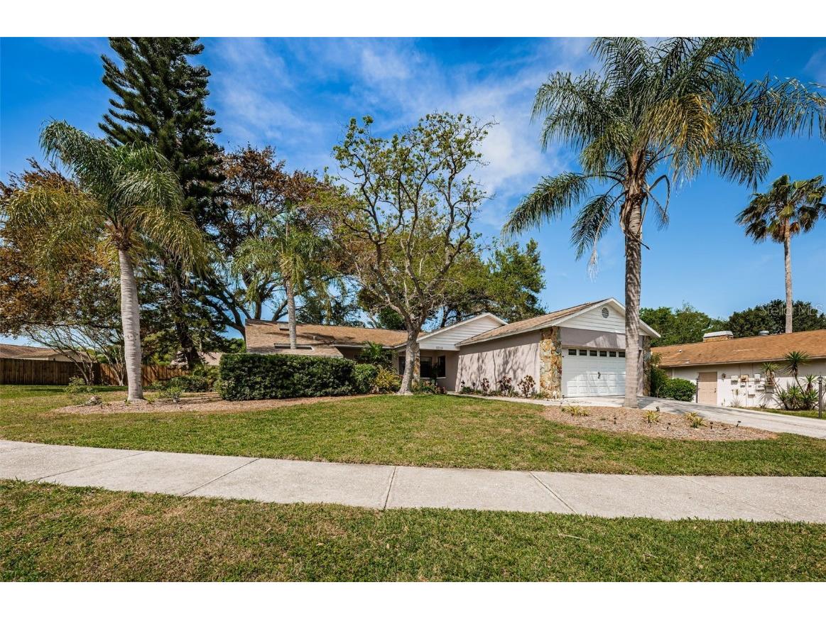 3313 Briarwood Circle Safety Harbor FL 34695 W7862923 image1