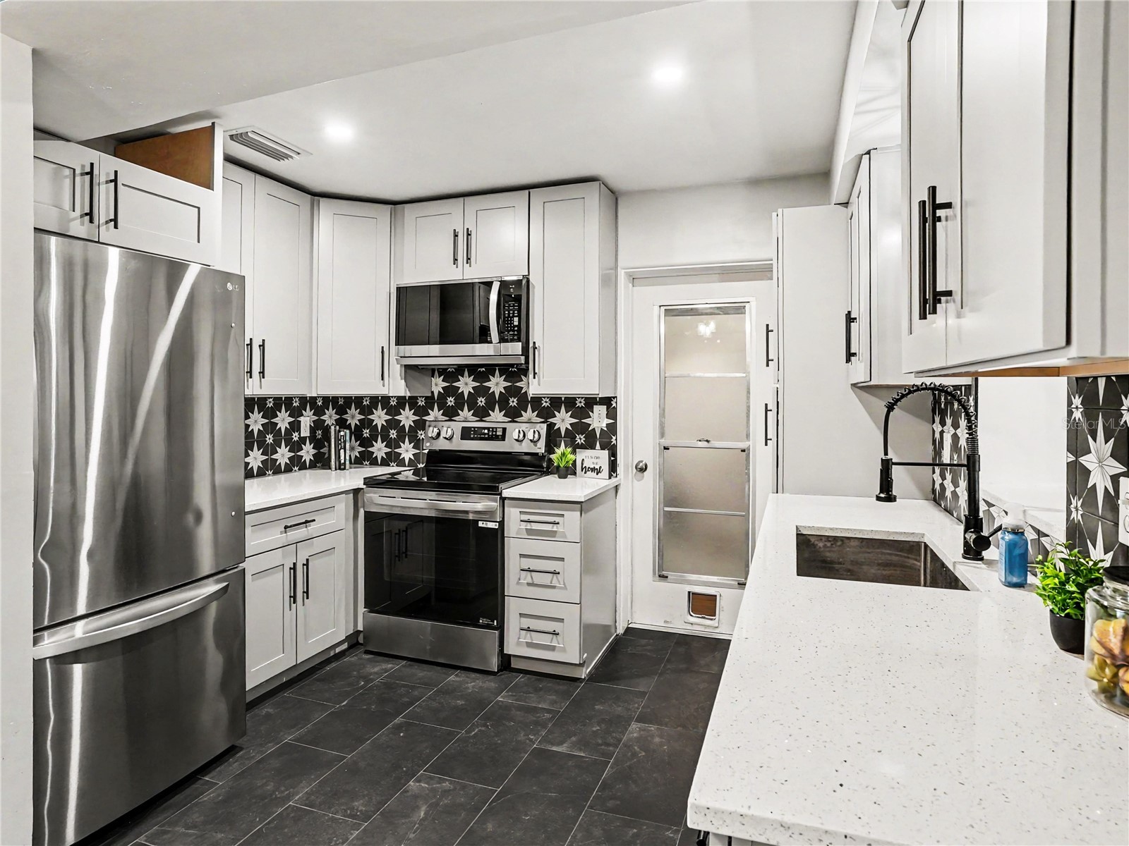 3313 E Kaley Avenue Orlando FL 32806 O6399161 image9