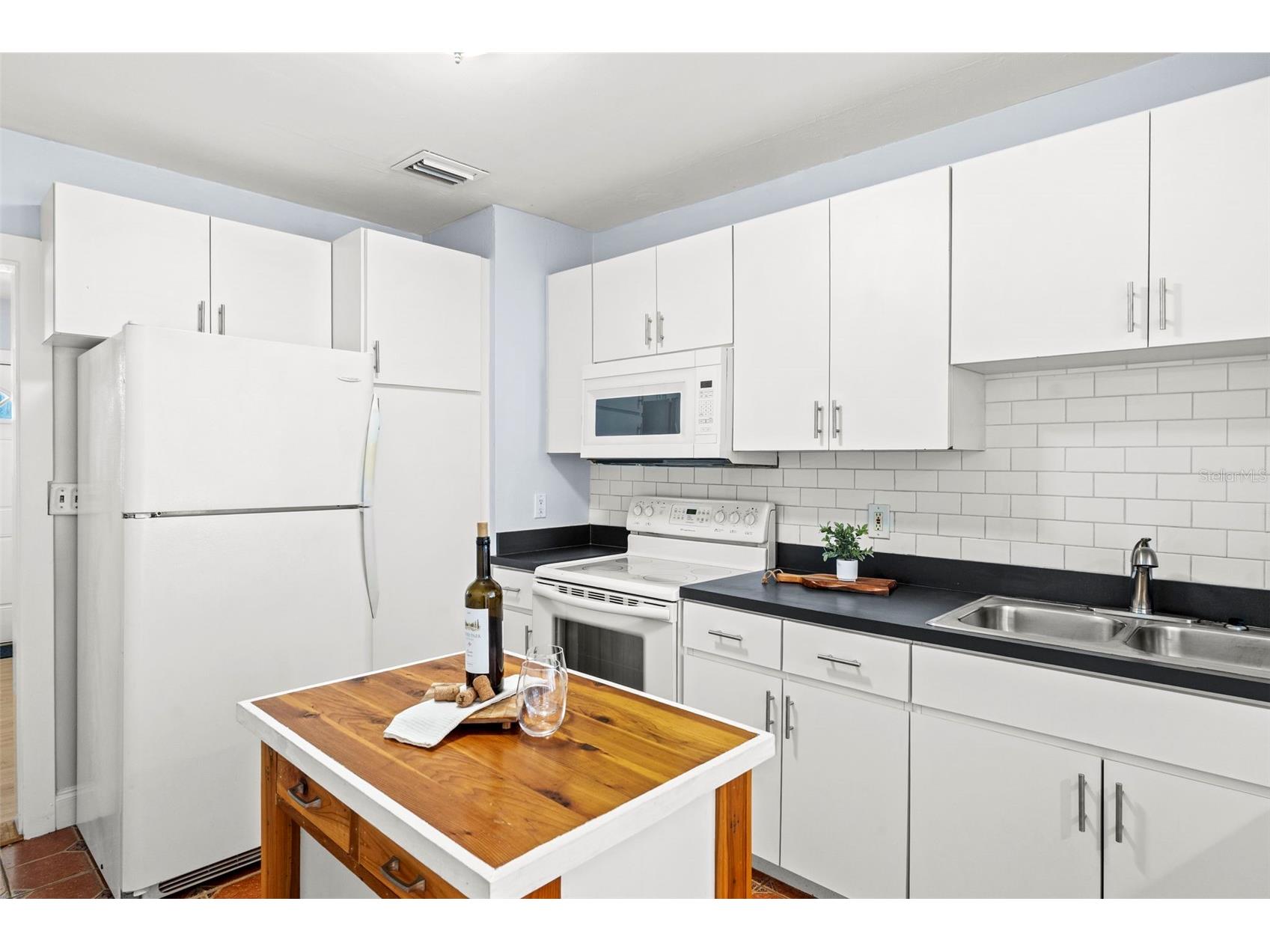 3313 Price Tampa FL 33611 TB8500549 image4