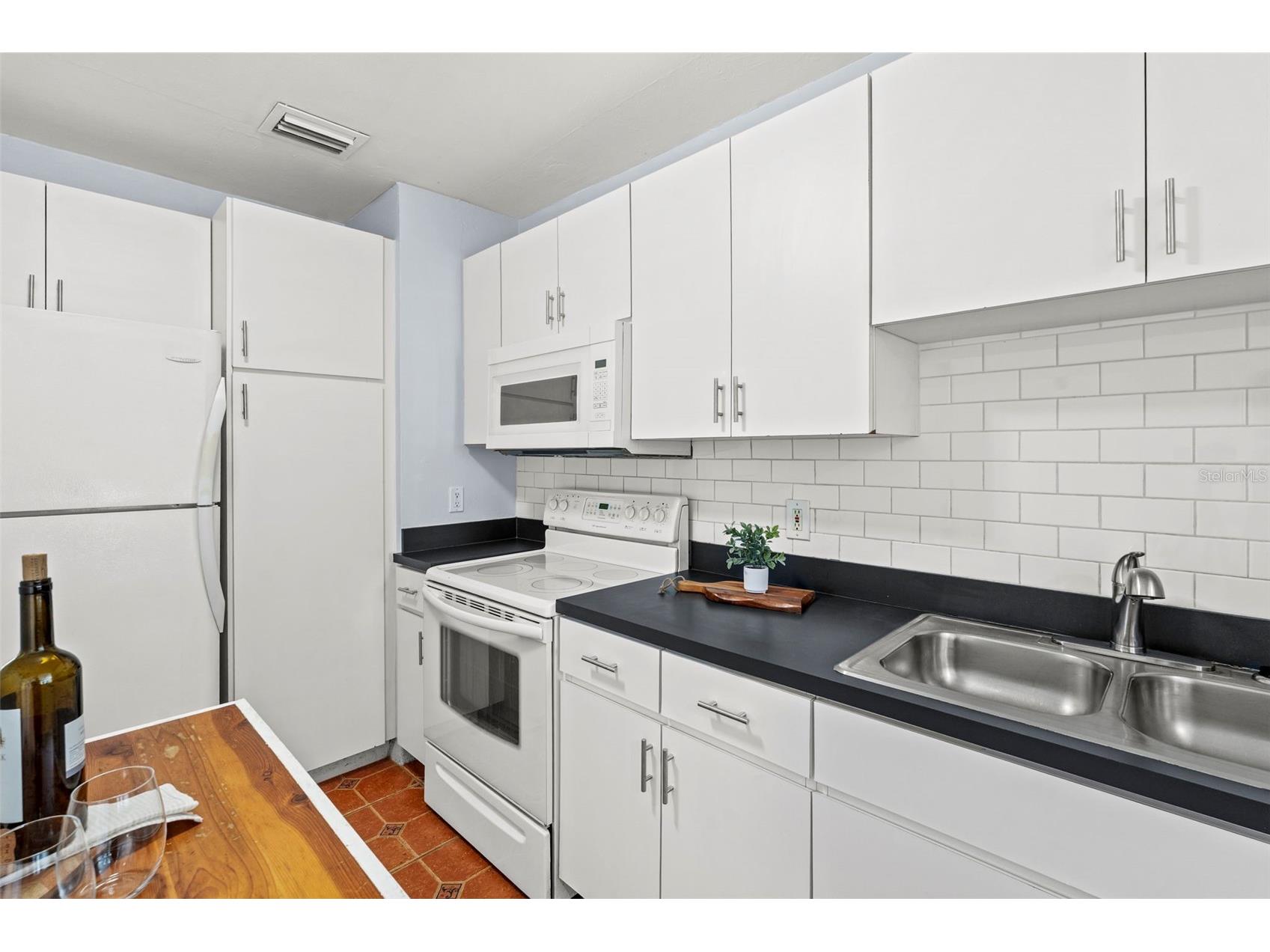 3313 Price Tampa FL 33611 TB8500549 image5