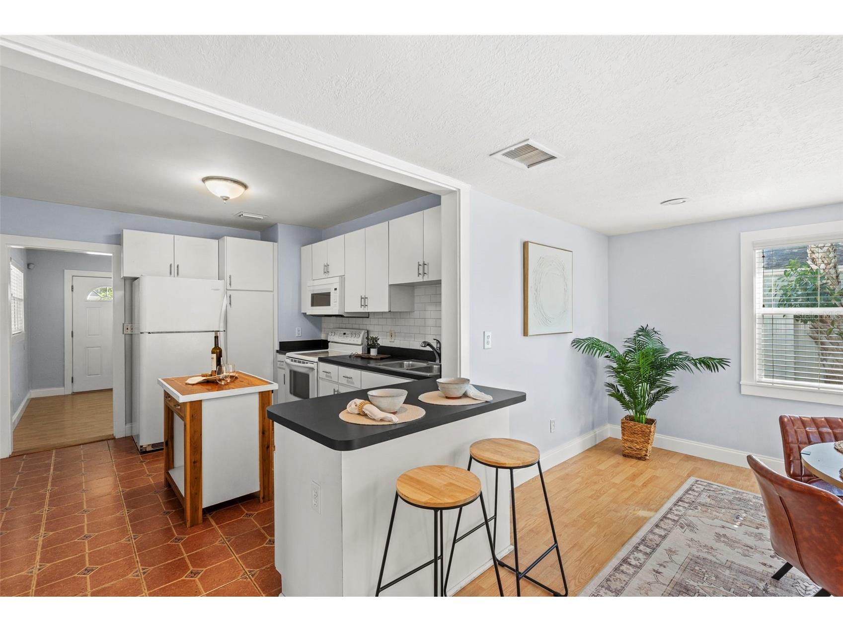 3313 Price Tampa FL 33611 TB8500549 image6