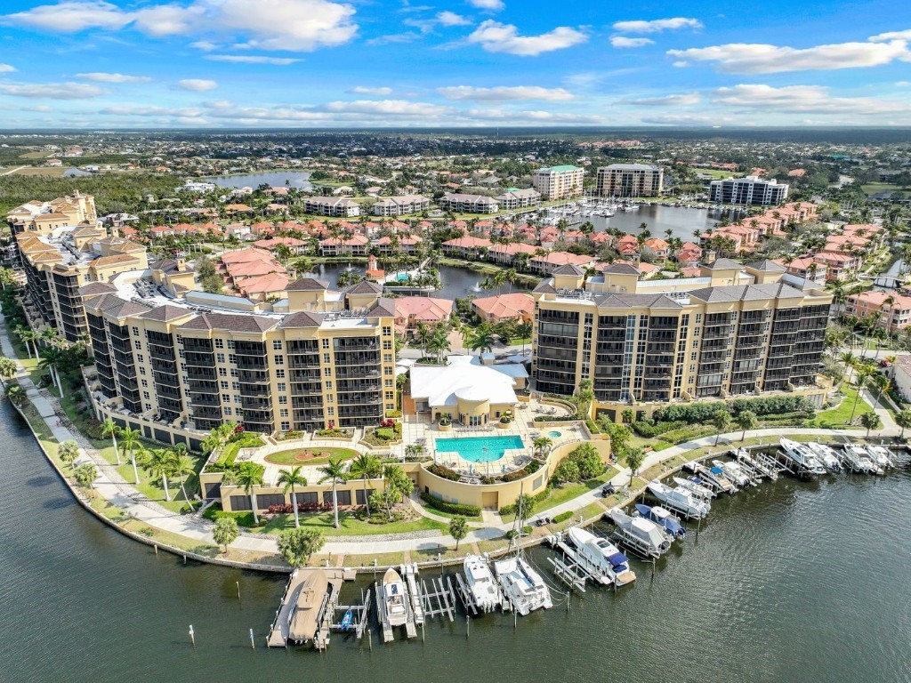 3313 Sunset Key Circle #404 Punta Gorda FL 33955 - CHARLOTTE HARBOR C7492443 image3