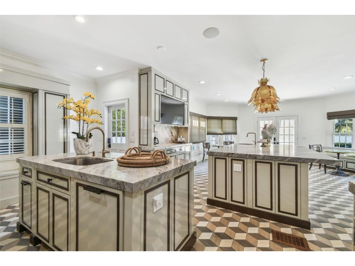 3313 W Mullen Avenue Tampa FL 33609 TB8367637 image13