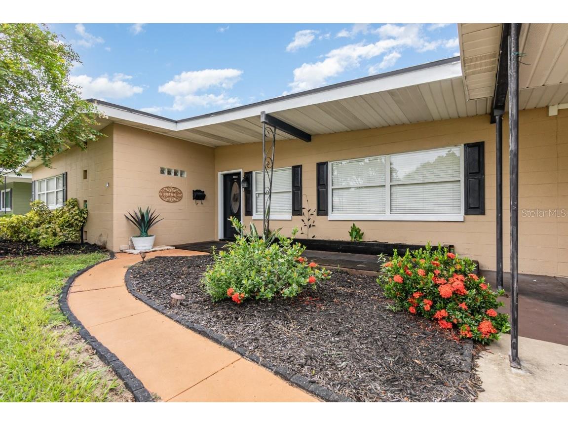 3314 Carnine Drive Orlando FL 32806 V4938284 image1