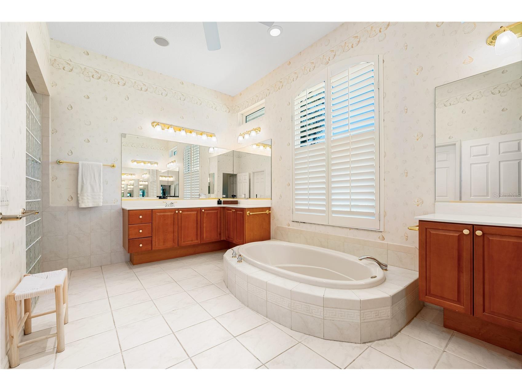 3314 Charles Macdonald Drive Sarasota FL 34240 A4681339 image35