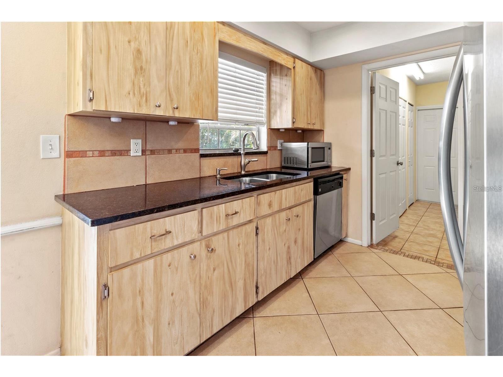 3314 Island Date Circle Sarasota FL 34232 A4698877 image13