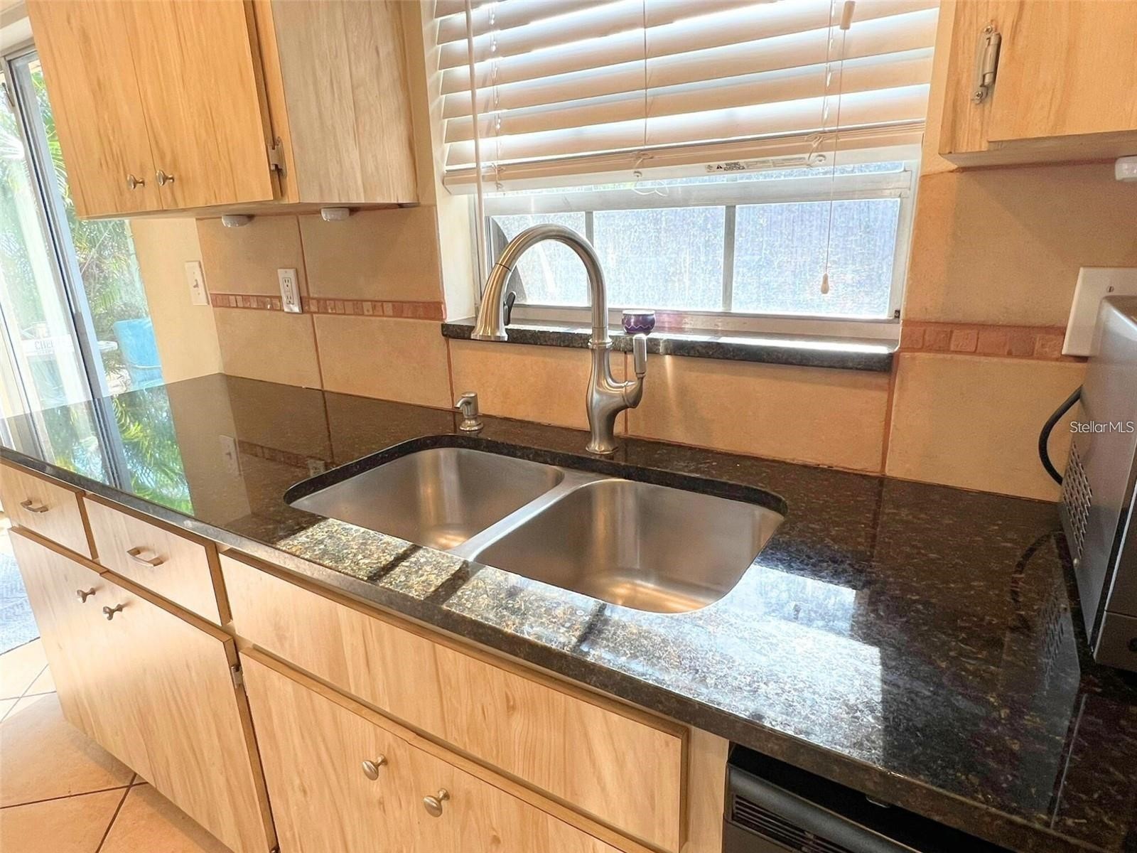 3314 Island Date Circle Sarasota FL 34232 A4698877 image17