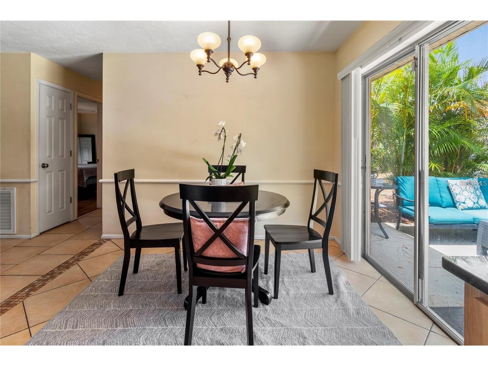 3314 Island Date Circle Sarasota FL 34232 A4698877 image18