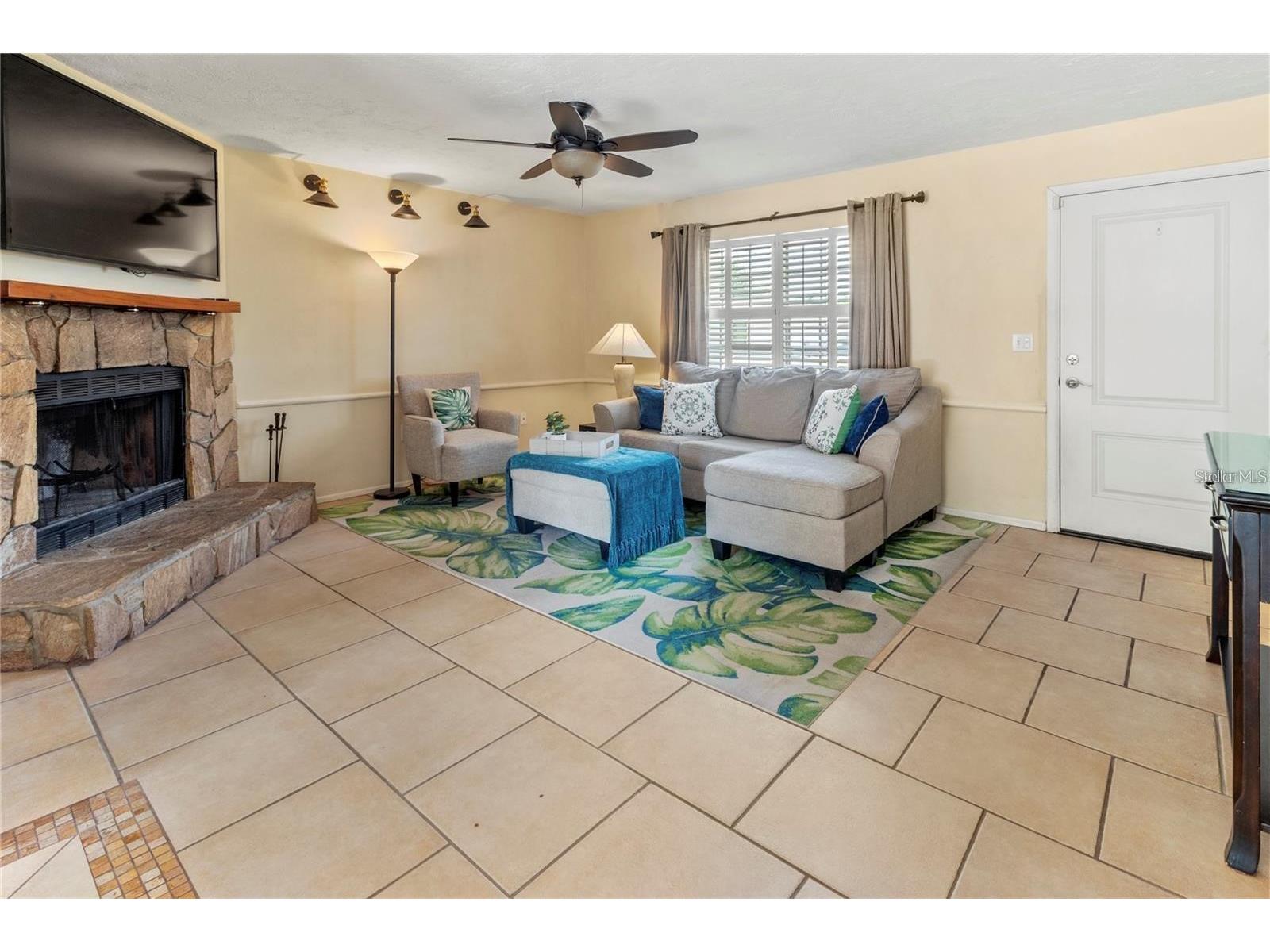 3314 Island Date Circle Sarasota FL 34232 A4698877 image6