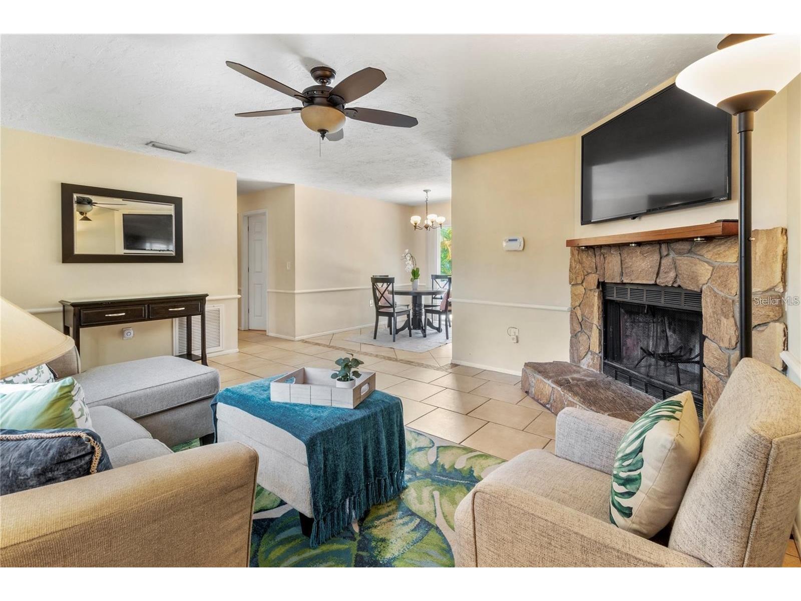 3314 Island Date Circle Sarasota FL 34232 A4698877 image7