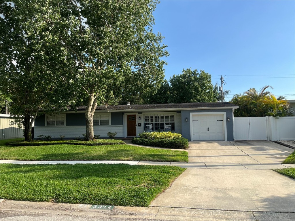 3314 Nakora Drive Tampa FL 33618 T3461584 image1