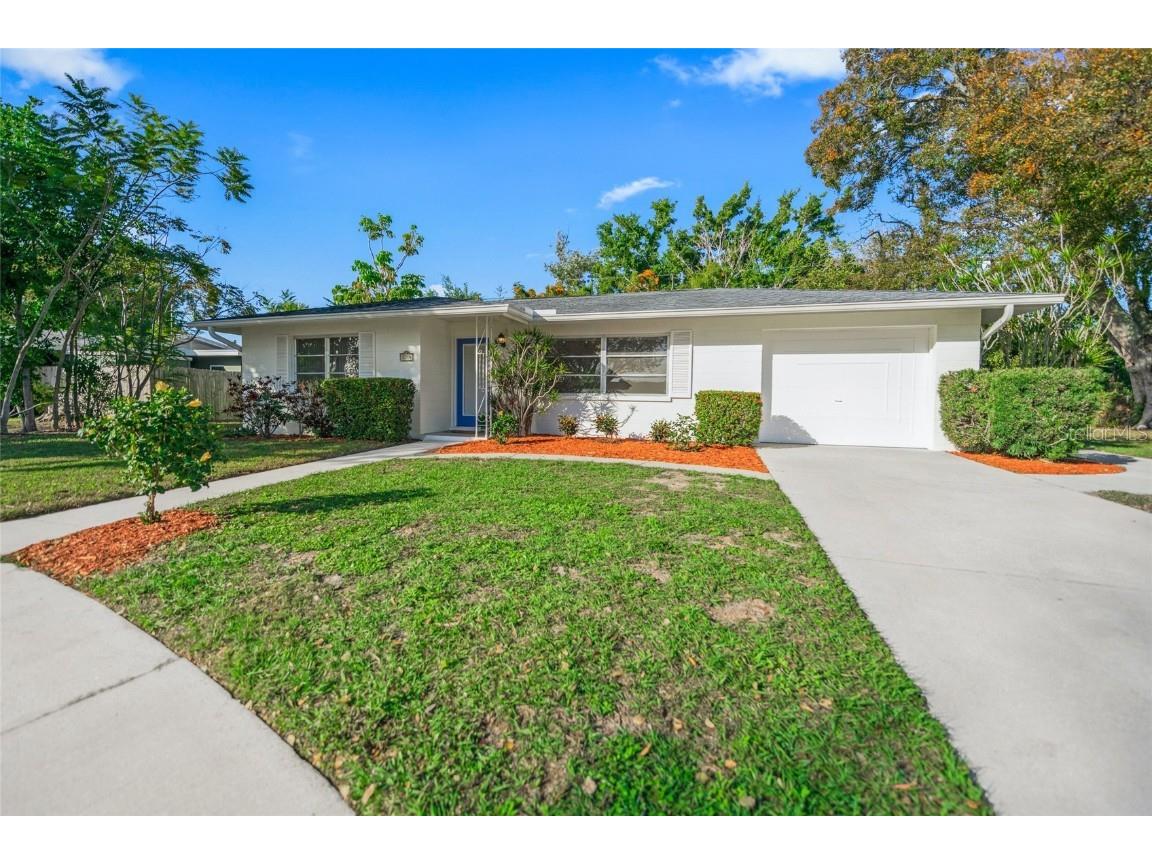 3314 S Lockwood Ridge Road Sarasota FL 34239 A4598159 image1