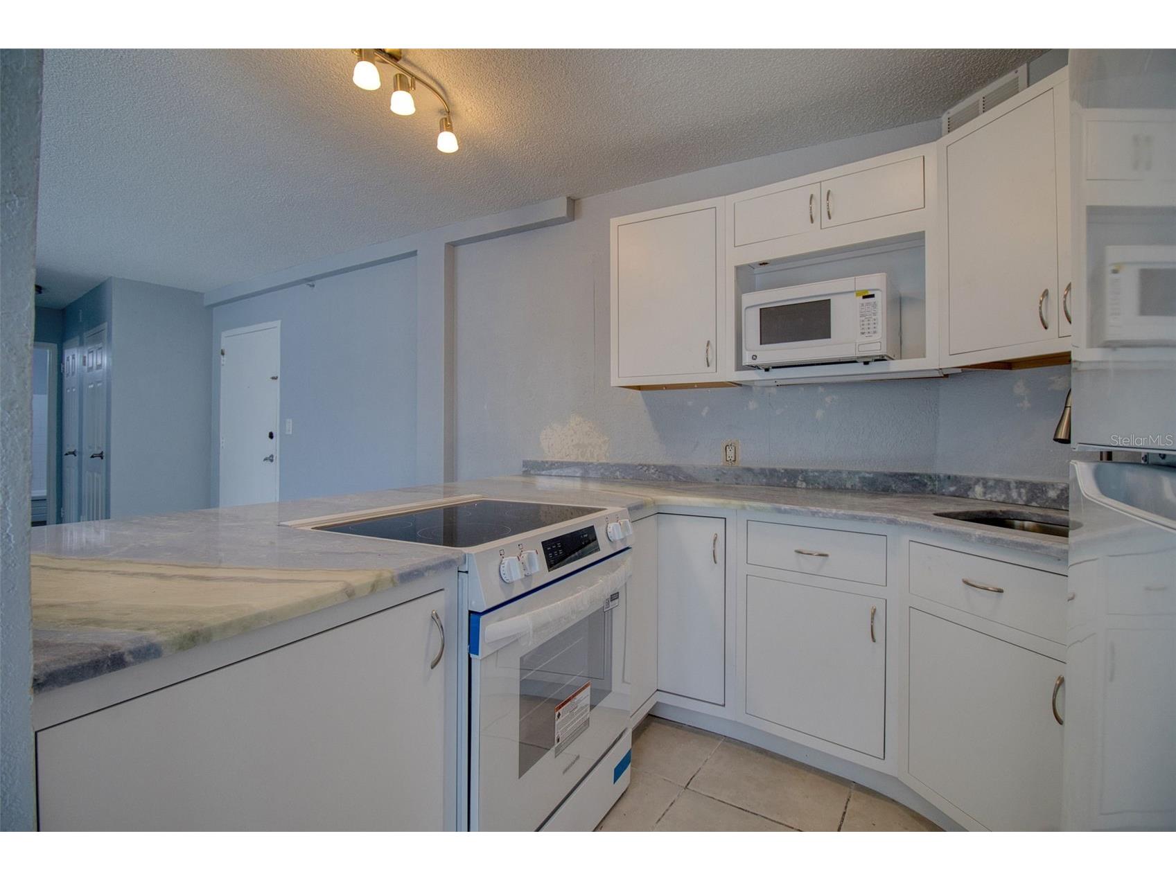 3315 58th Avenue S #112 Saint Petersburg FL 33712 TB8456361 image10